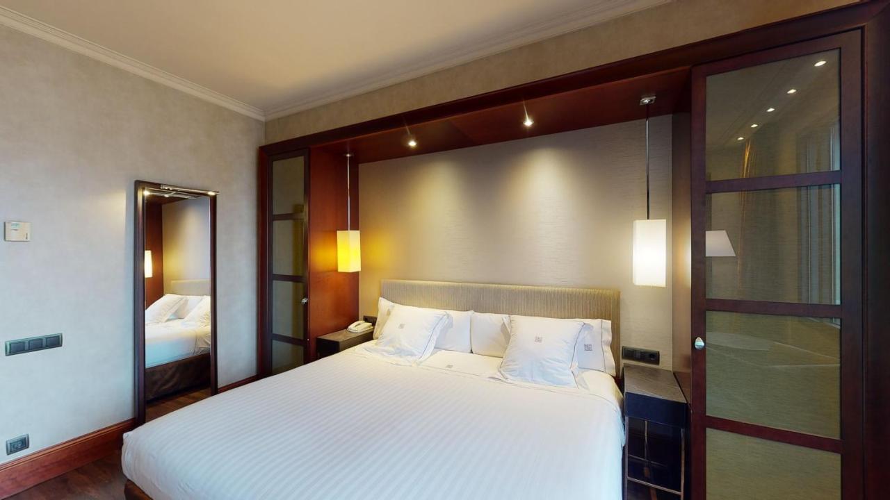 Center Hotel